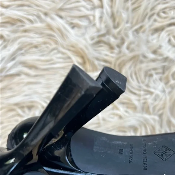 Elegant Black Heeled Mules - Picture 6 of 13